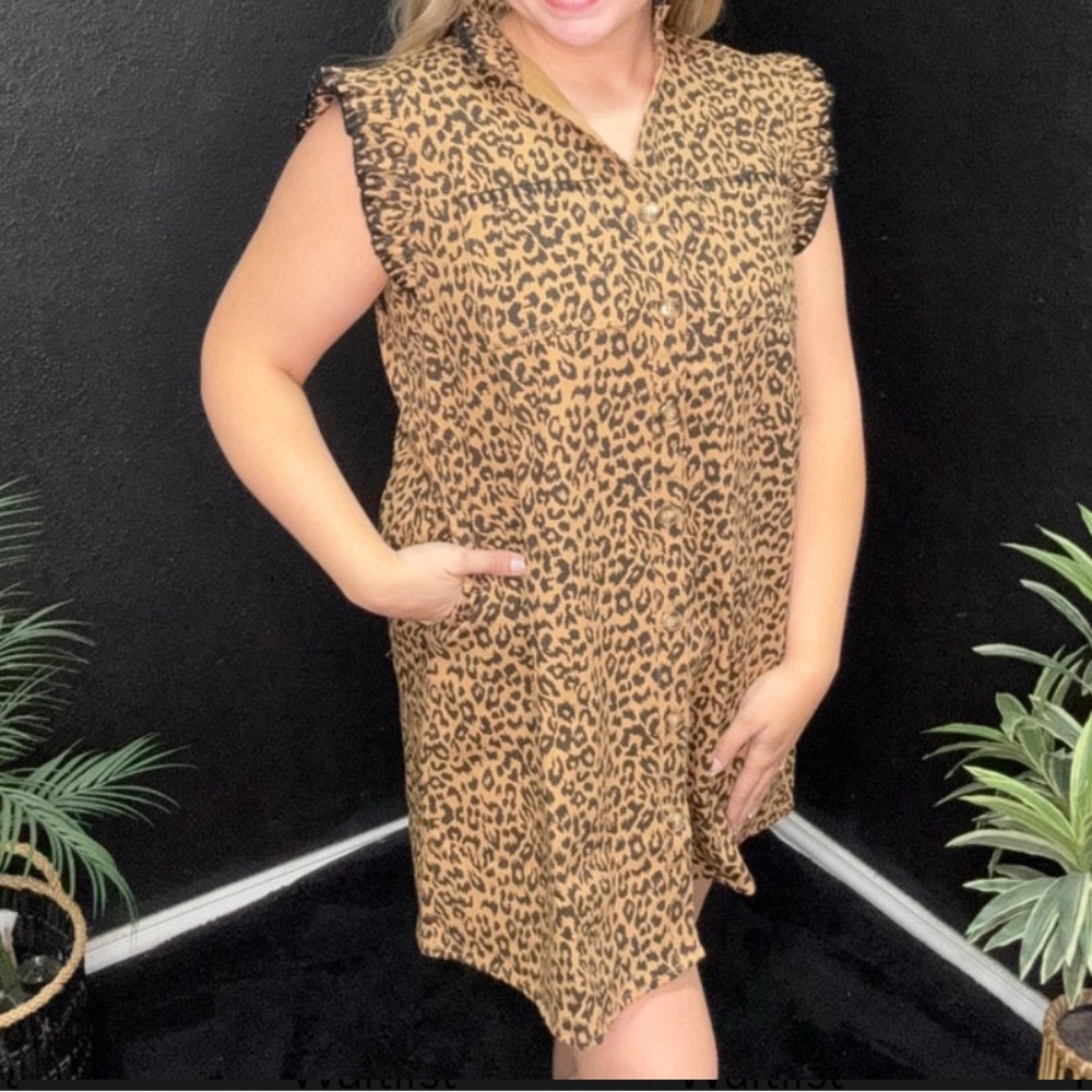 Lovelo Cheetah Denim Dress/Jacket size 2X new, looks cute as a jacket!